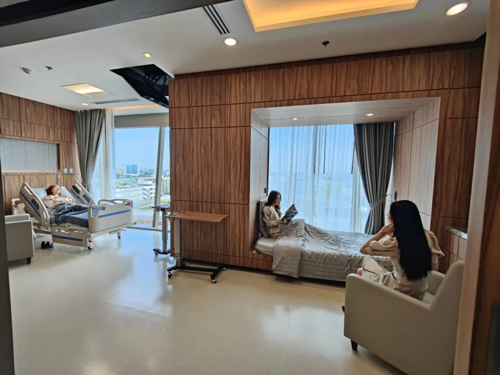 VIP Family Room 3 Wih Hospital